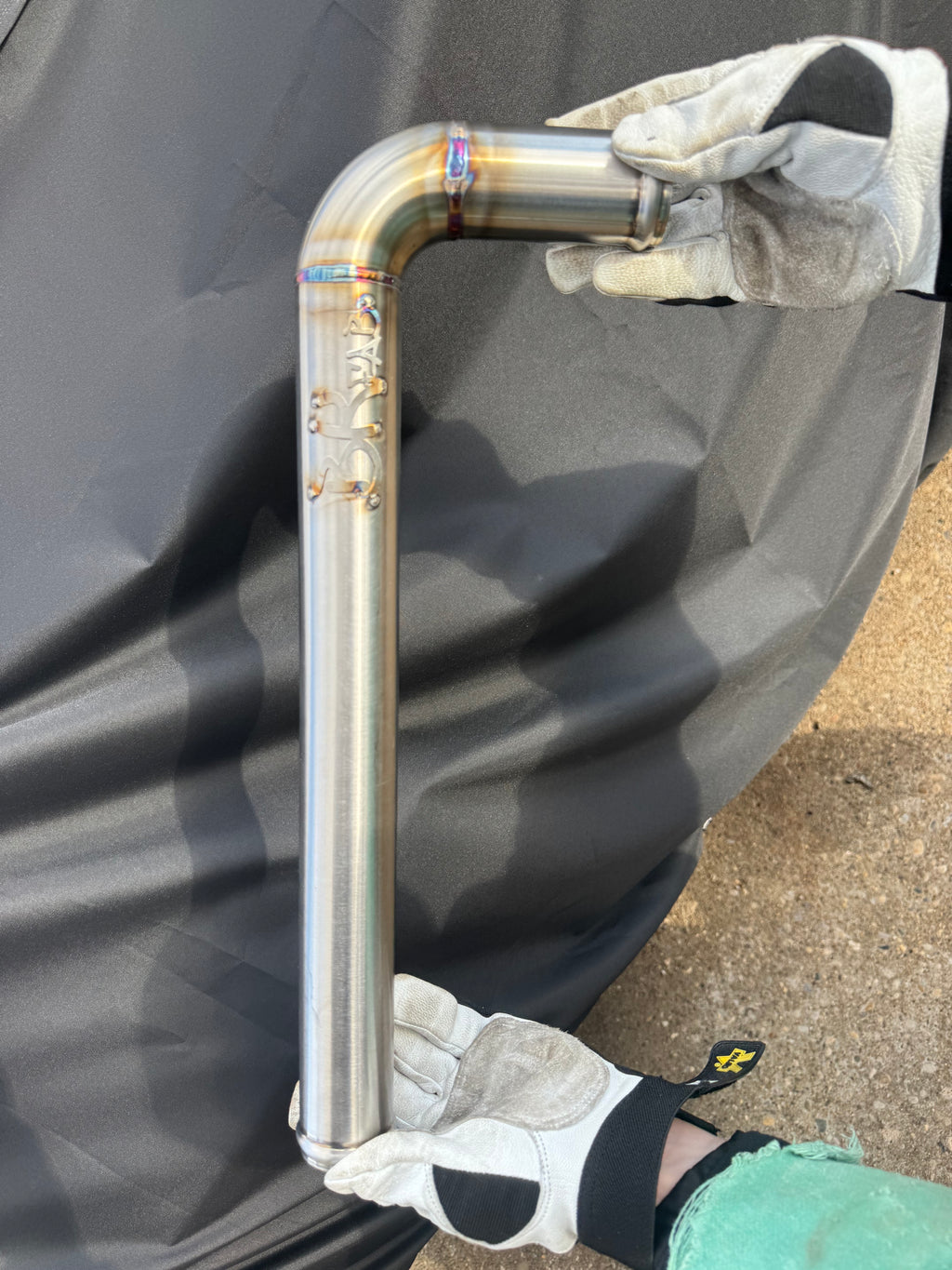 10-18 single radiator upper coolant pipe