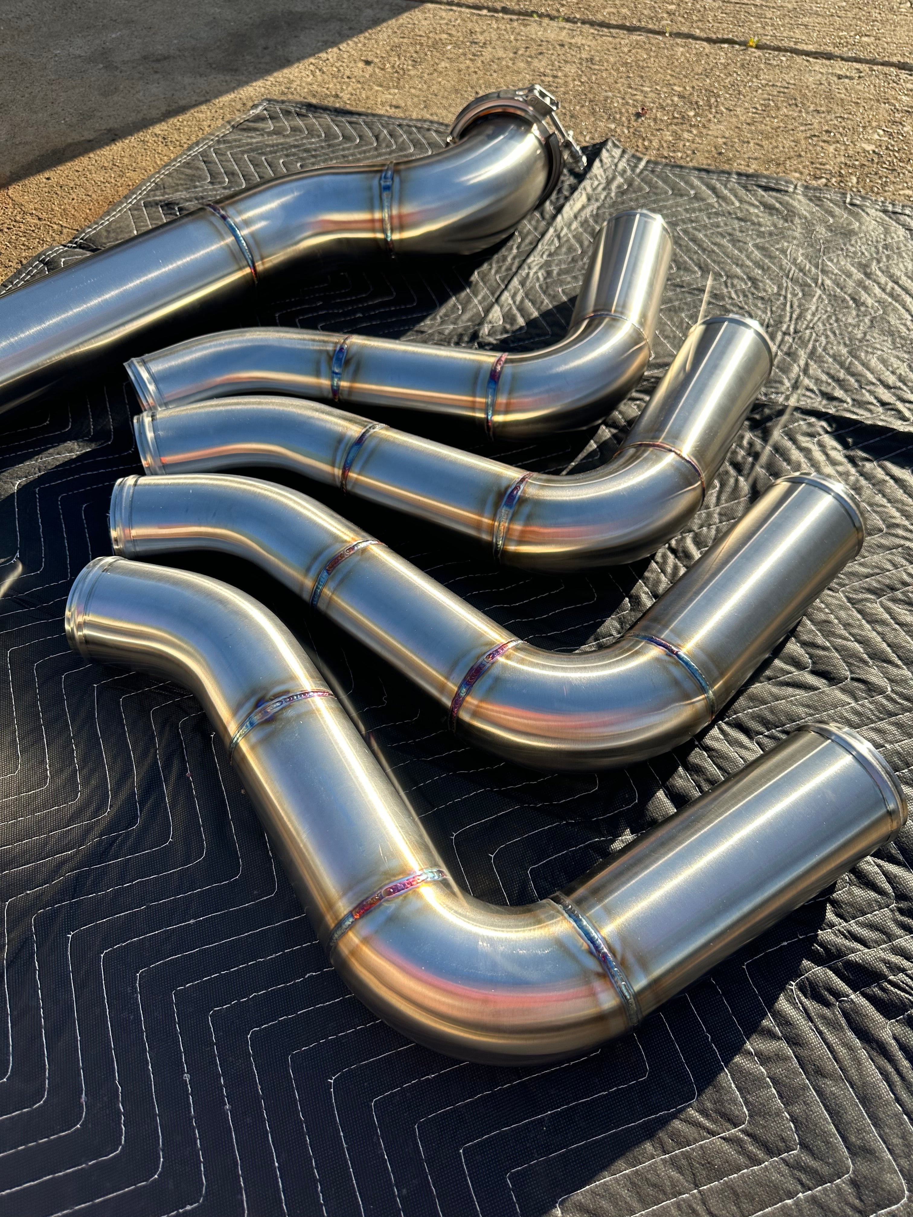 Intercooler charge pipe for high mount 2G Swap